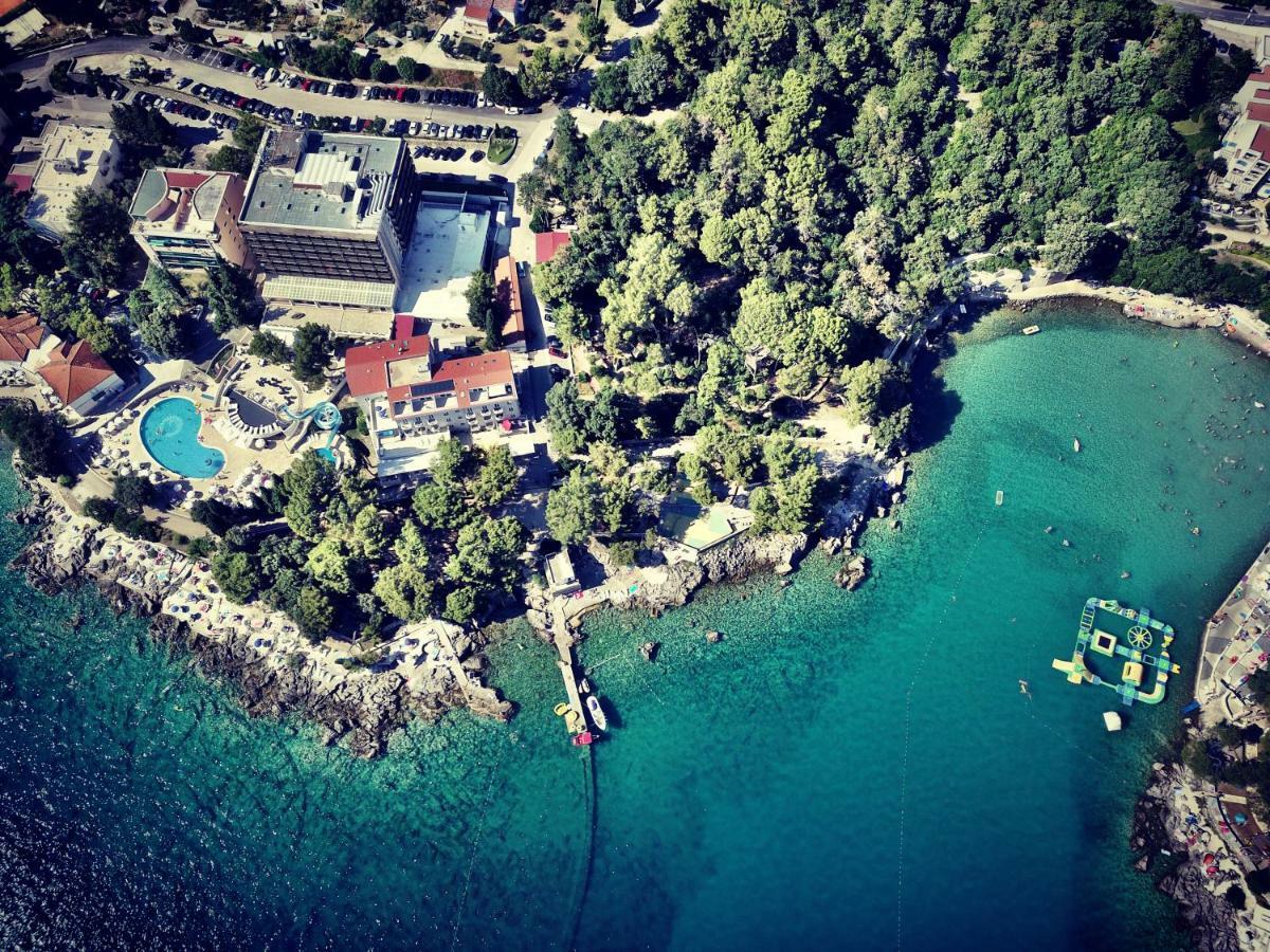 Sesar Apartments Krk - No. 3 Cvita Krk Town Eksteriør bilde